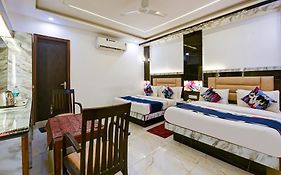 Hotel Shri Vinayak In City Centre At New Delhi Railway Station-By Rcg Hotels